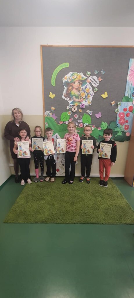 PASOWANIE UCZNIÓW KLASY I NA CZYTELNIKÓW BIBLIOTEKI SZKOLNEJ.