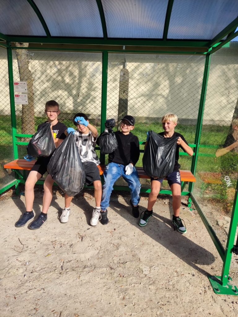 „Sprzątanie Świata – Polska!” w naszej szkole 🌍🧹