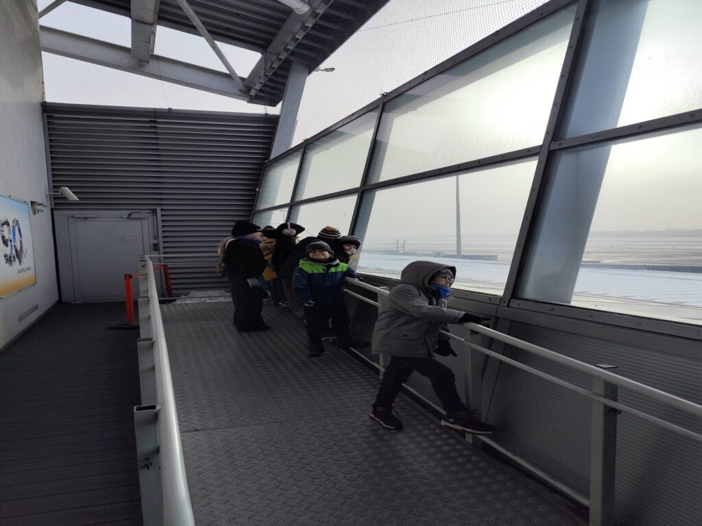 Wycieczka edukacyjna klas 1–3 do świata lotnictwa ✈️